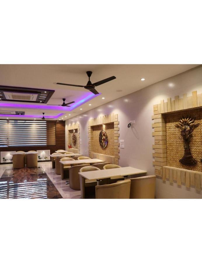 Hotel President, Jodhpur จ๊อดปูร์ ภายนอก รูปภาพ